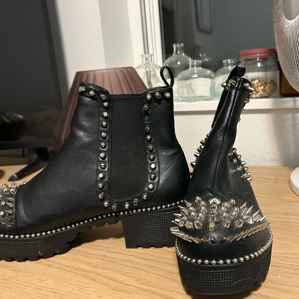 Ego spiky black boots